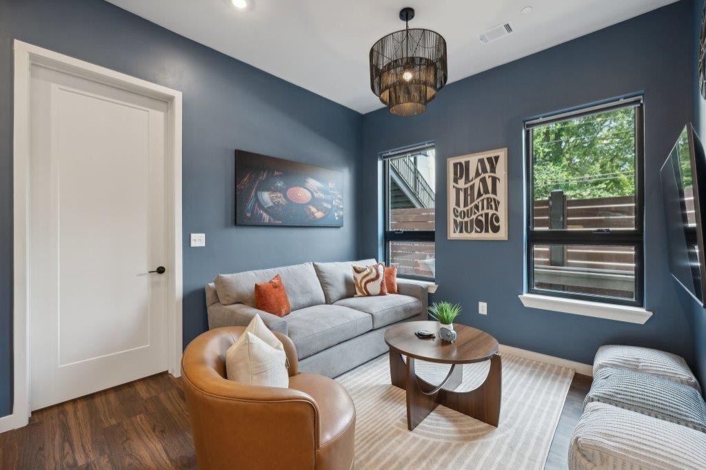 1014 16th Ave, S Nashville TN 37212