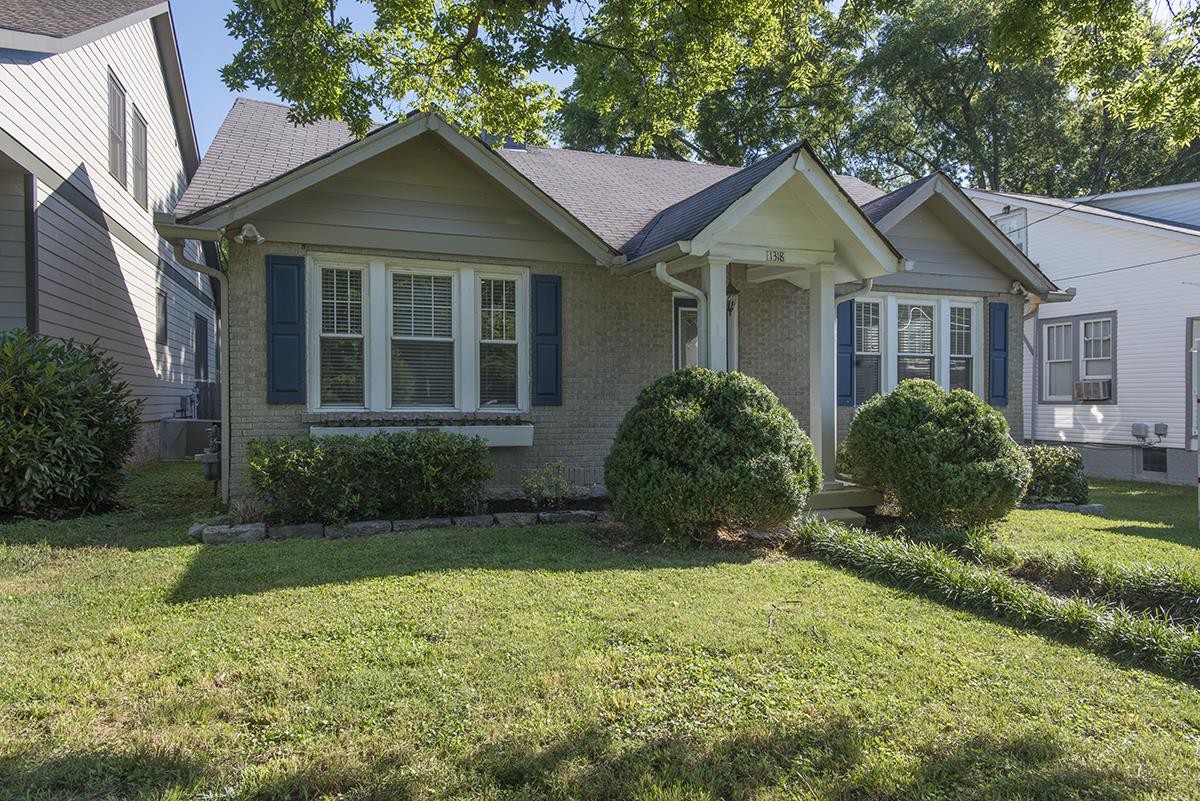 1318 Sweetbriar Avenue Nashville TN 37212