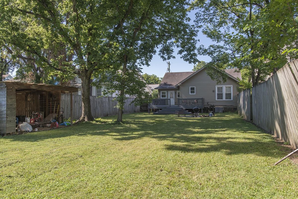 1318 Sweetbriar Avenue Nashville TN 37212