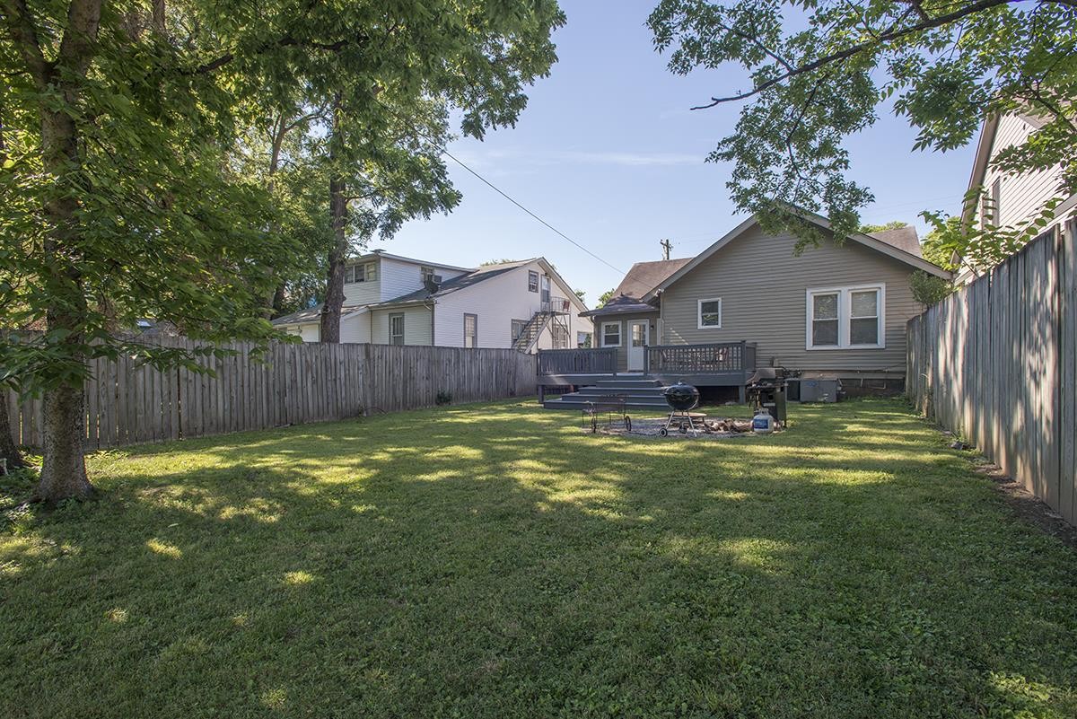 1318 Sweetbriar Avenue Nashville TN 37212