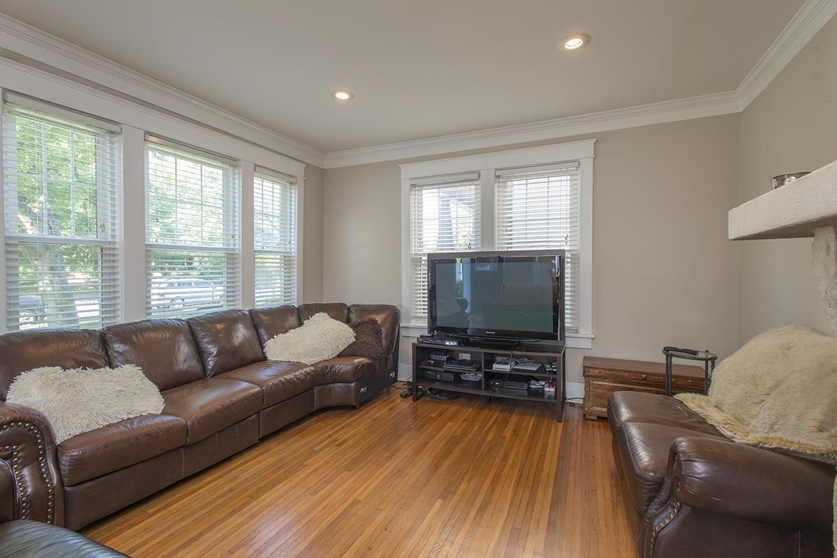 1318 Sweetbriar Avenue Nashville TN 37212
