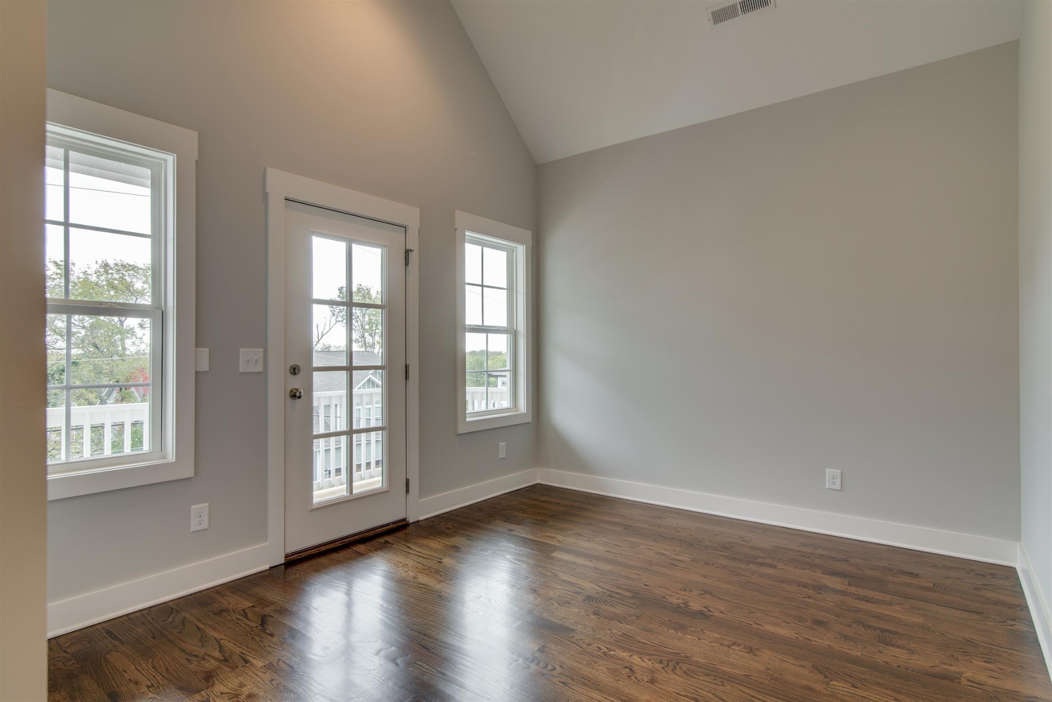 1711 10th Avenue, S Nashville TN 37203