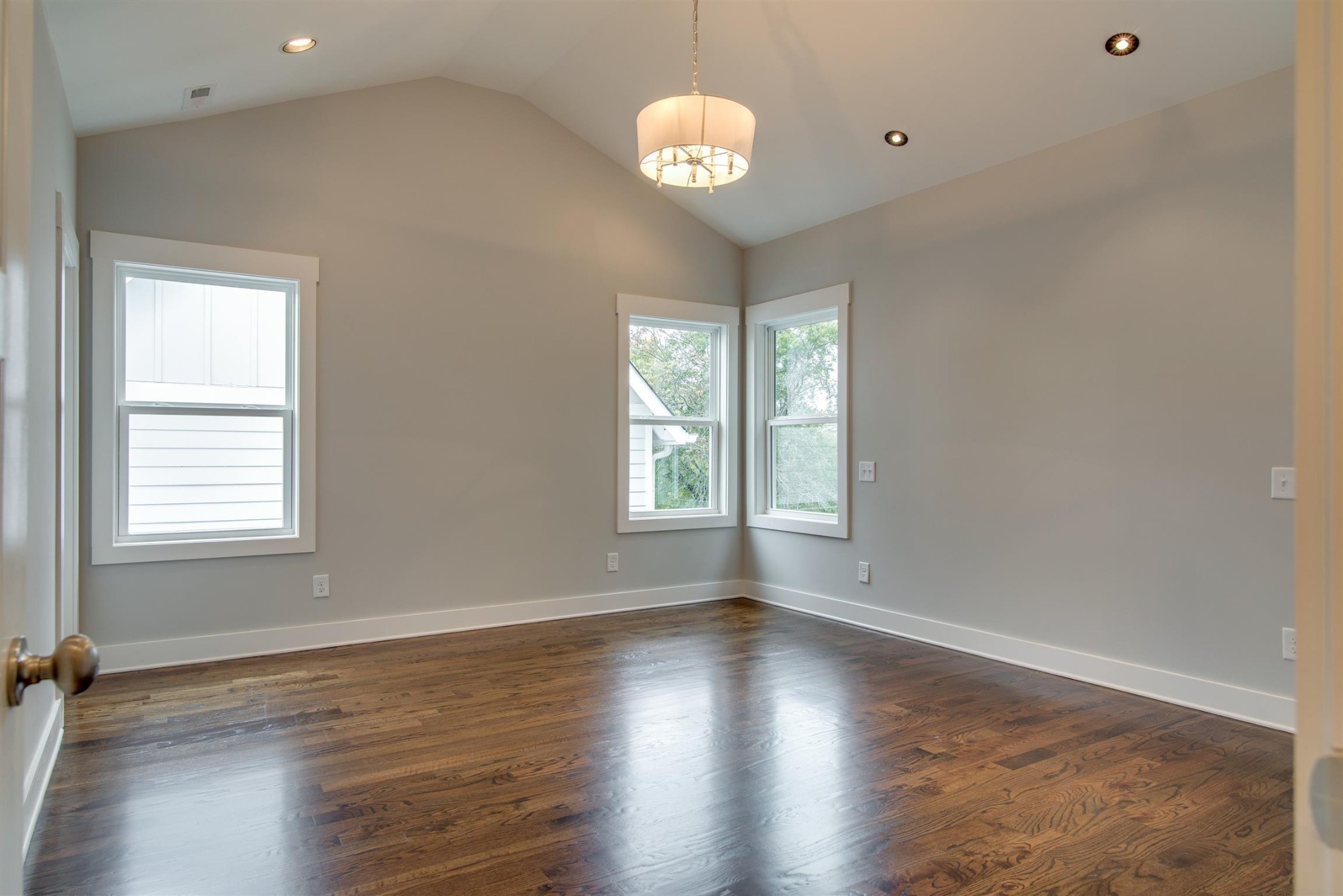 1711 10th Avenue, S Nashville TN 37203