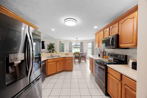 112 Stillwater Drive Paris TN 38242