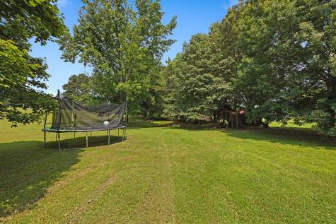 112 Stillwater Drive Paris TN 38242