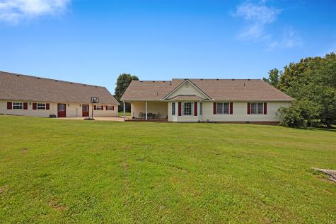 112 Stillwater Drive Paris TN 38242