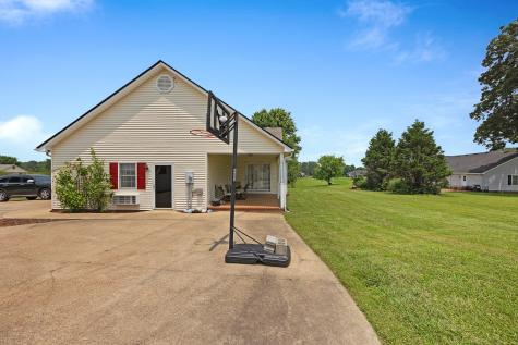 112 Stillwater Drive Paris TN 38242