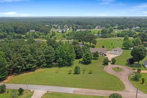 112 Stillwater Drive Paris TN 38242