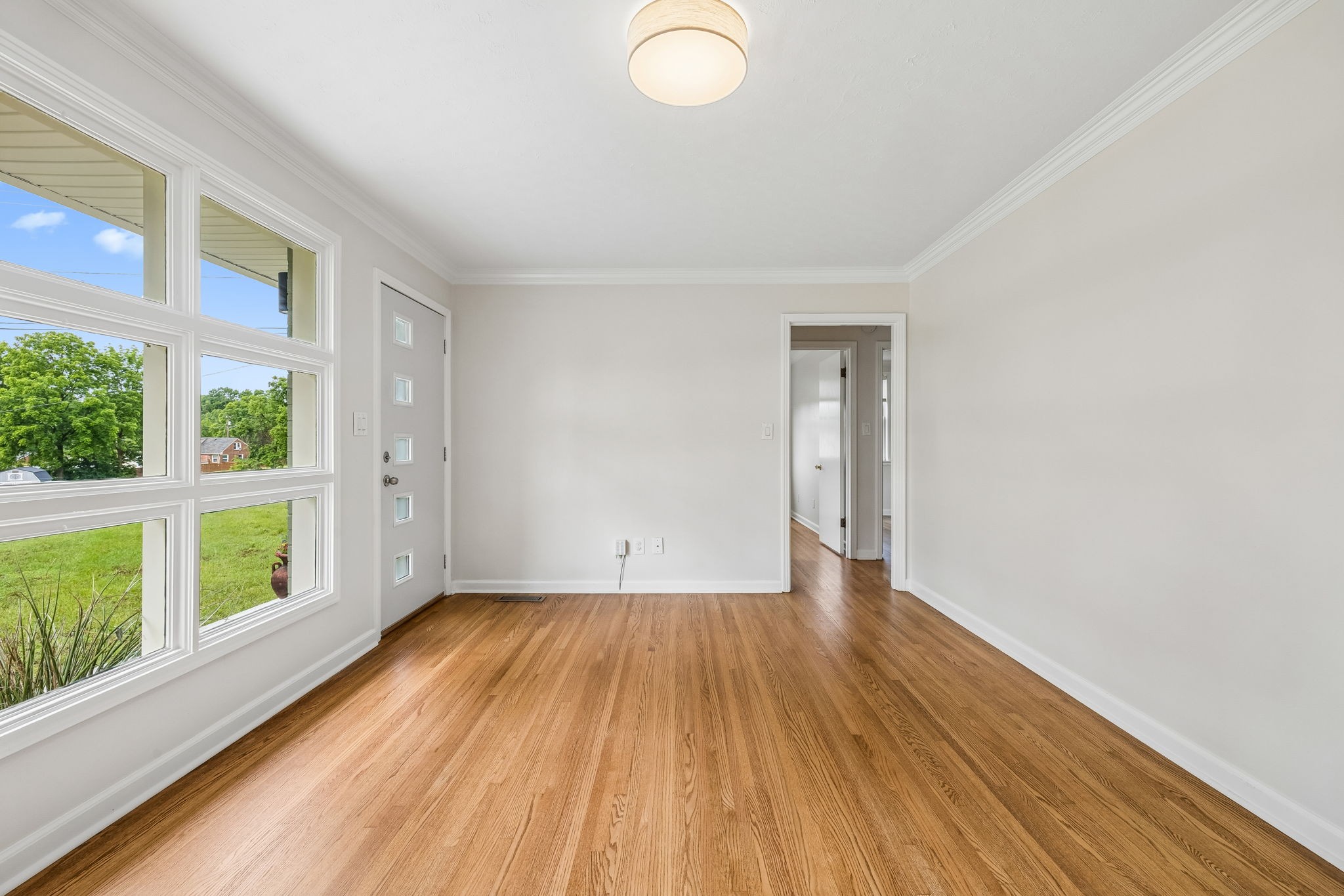 907 Joyce Lane Nashville TN 37216