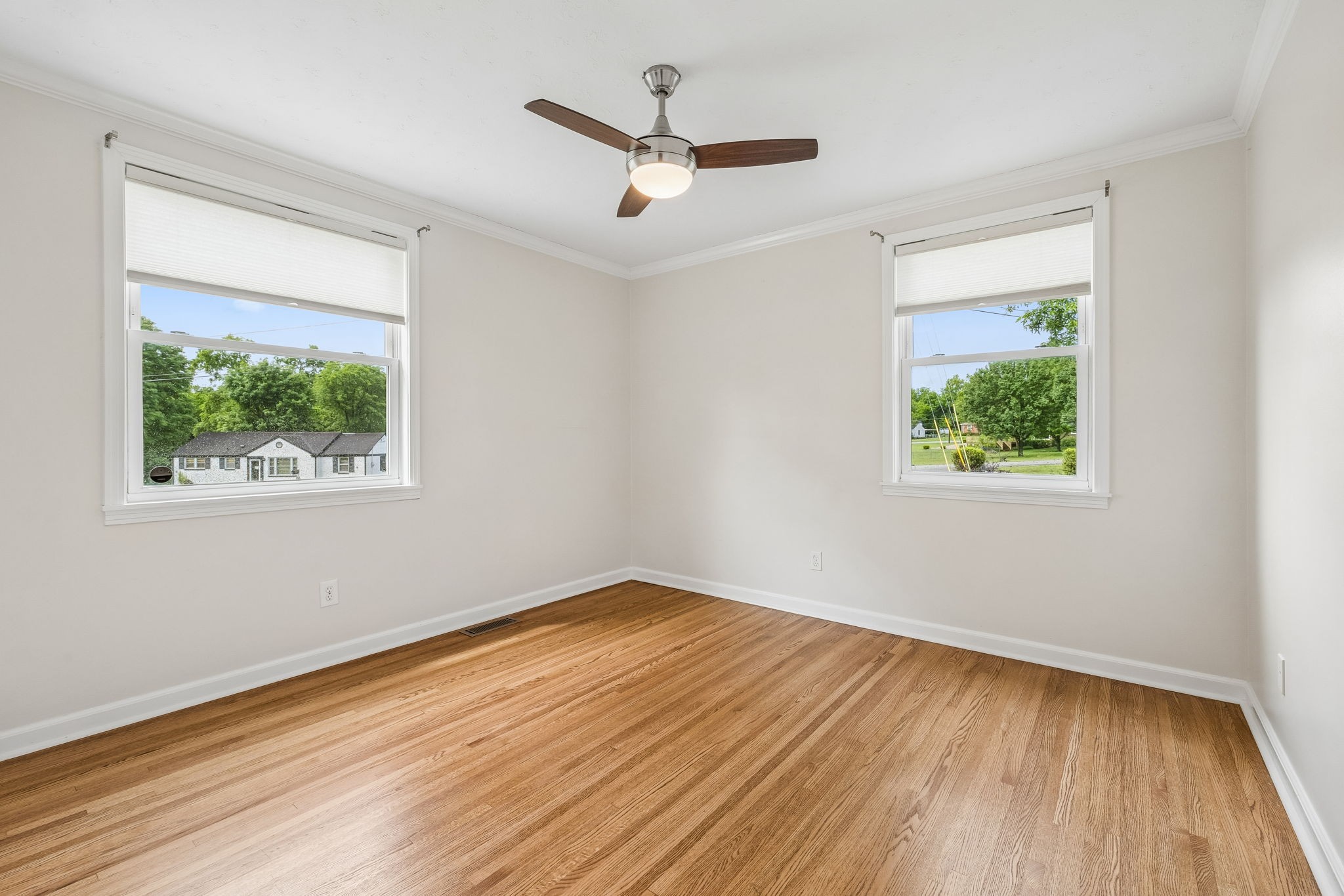 907 Joyce Lane Nashville TN 37216