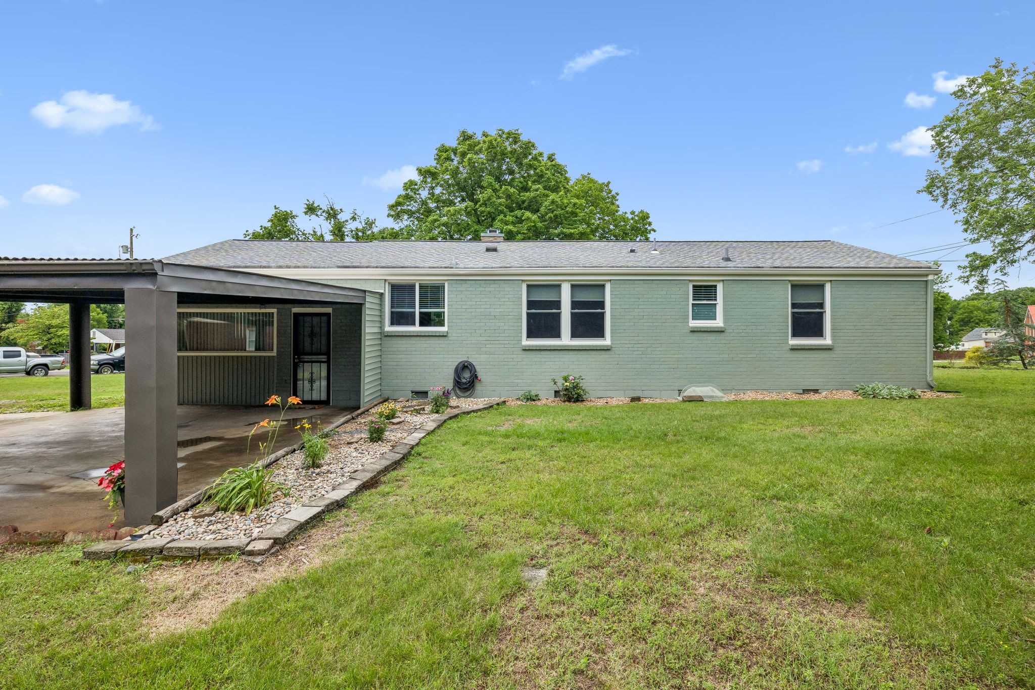 907 Joyce Lane Nashville TN 37216