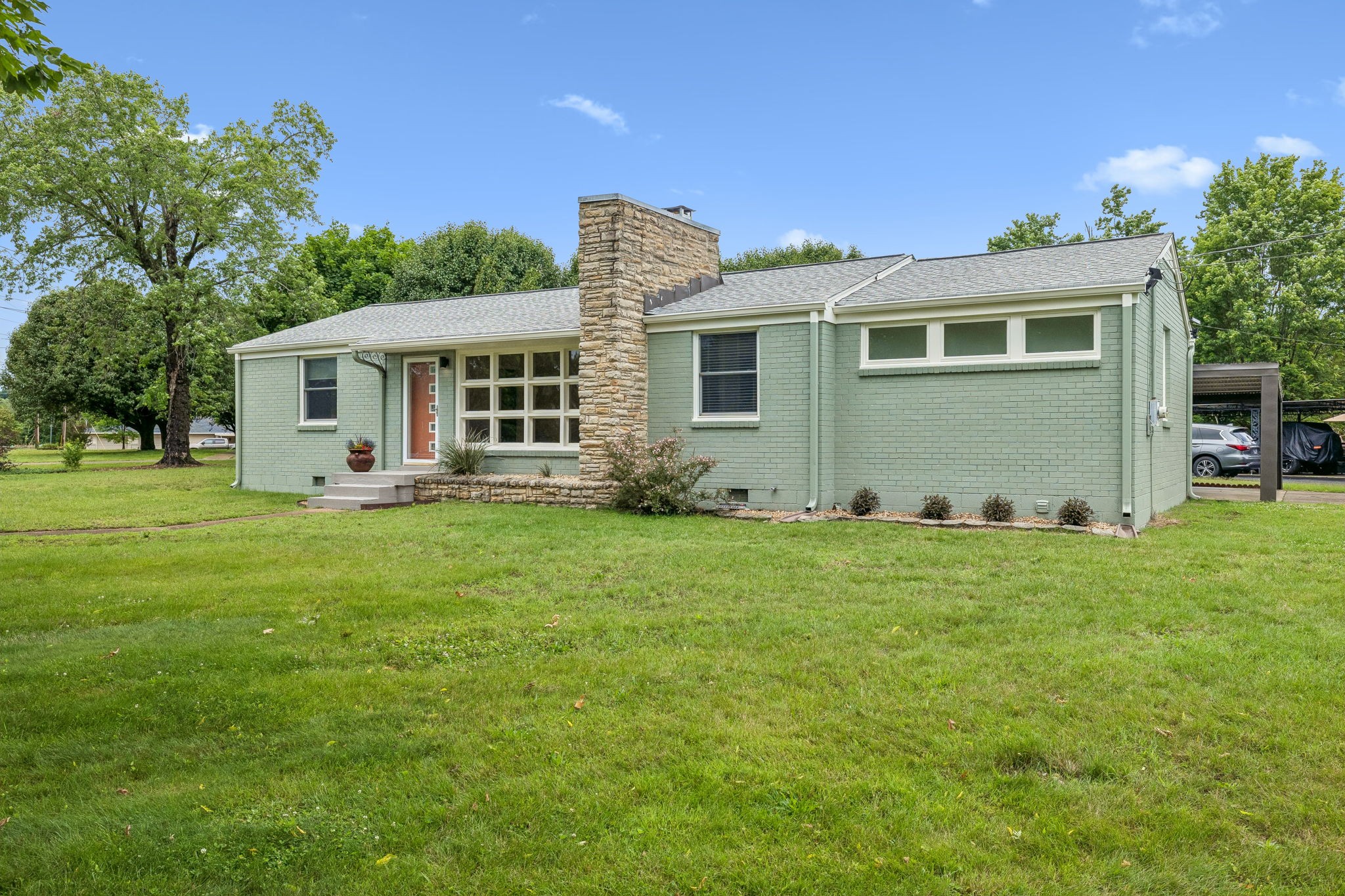 907 Joyce Lane Nashville TN 37216