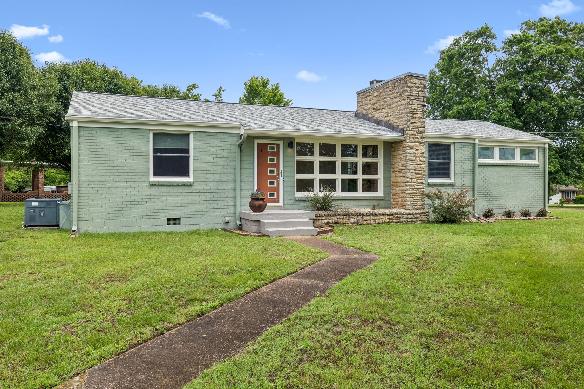 907 Joyce Lane Nashville TN 37216