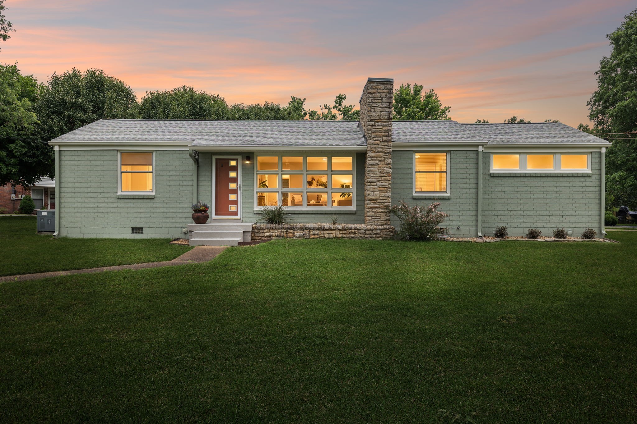 907 Joyce Lane Nashville TN 37216
