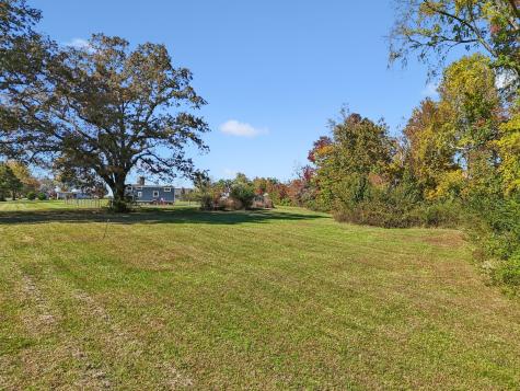 10849 Jim Cummings Highway Bradyville TN 37026