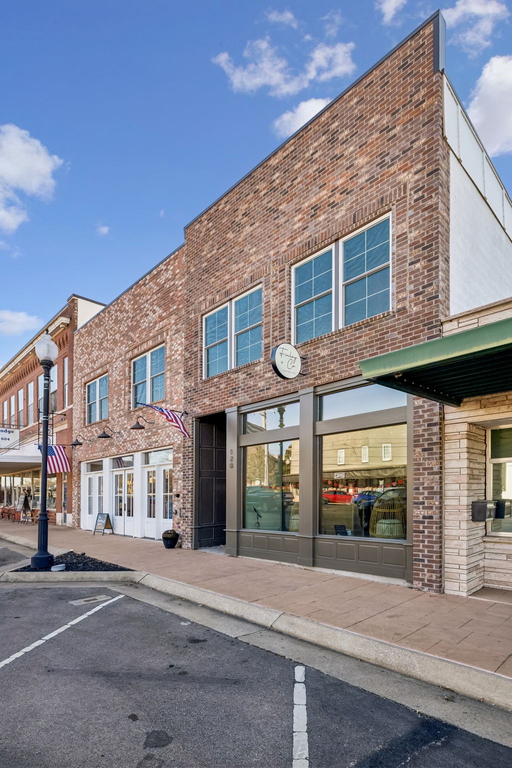 120 N Main Street Ashland City TN 37015