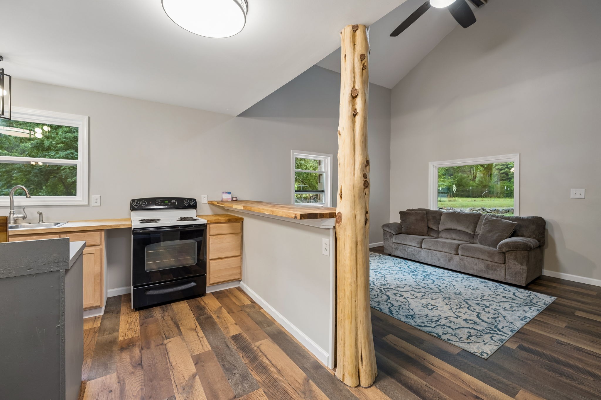 121 Hannah Road Summertown TN 38483