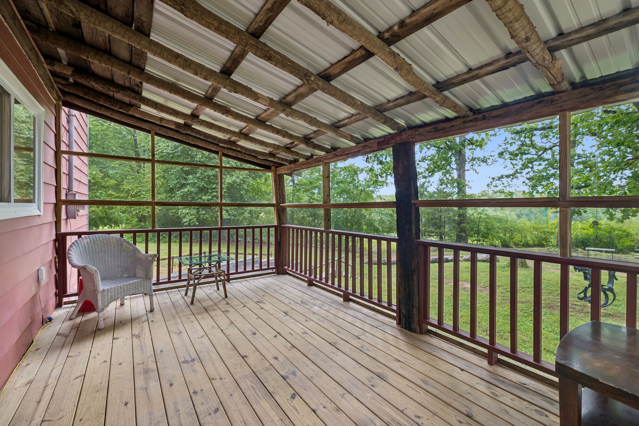 121 Hannah Road Summertown TN 38483