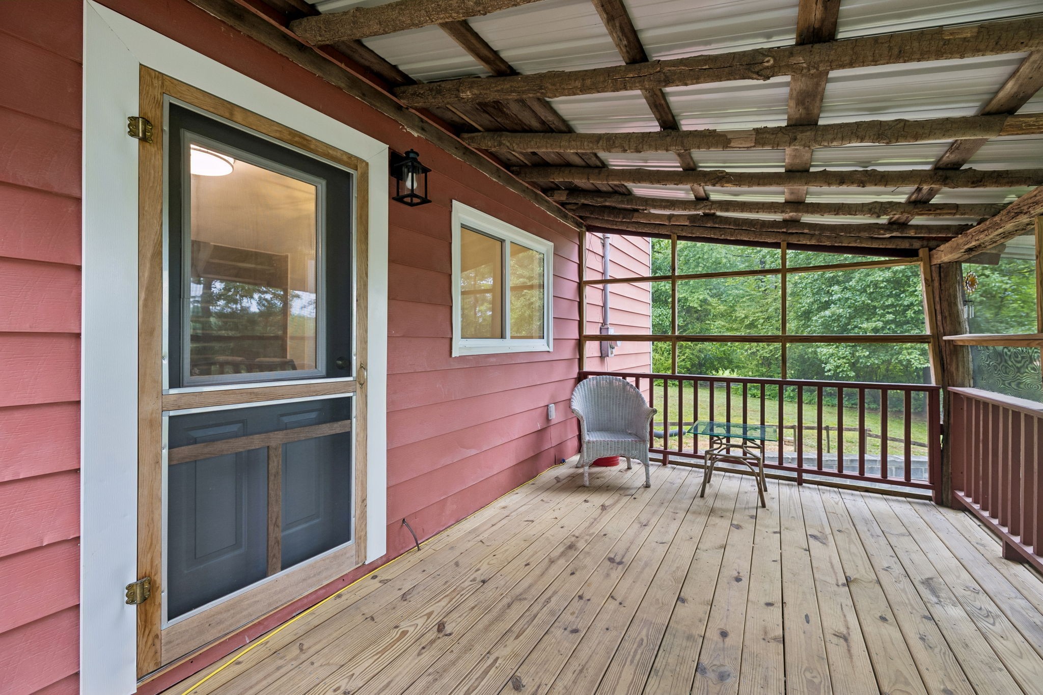 121 Hannah Road Summertown TN 38483