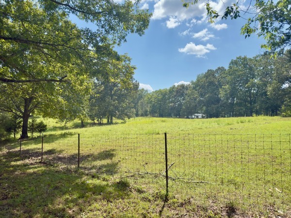 121 Hannah Road Summertown TN 38483
