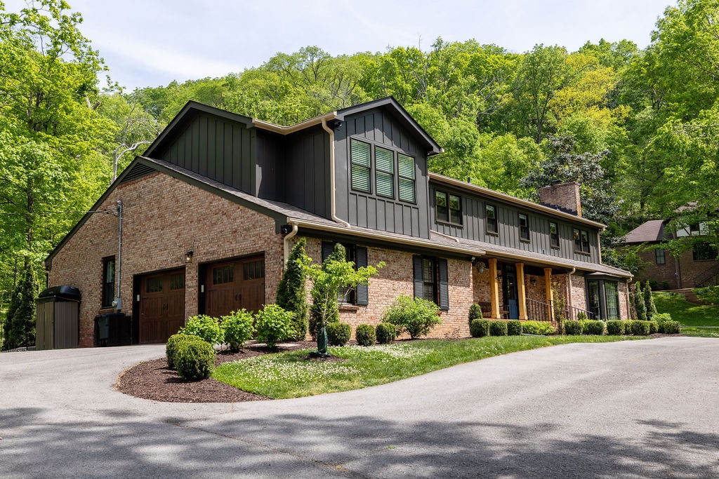 6001 Andover Drive Nashville TN 37215