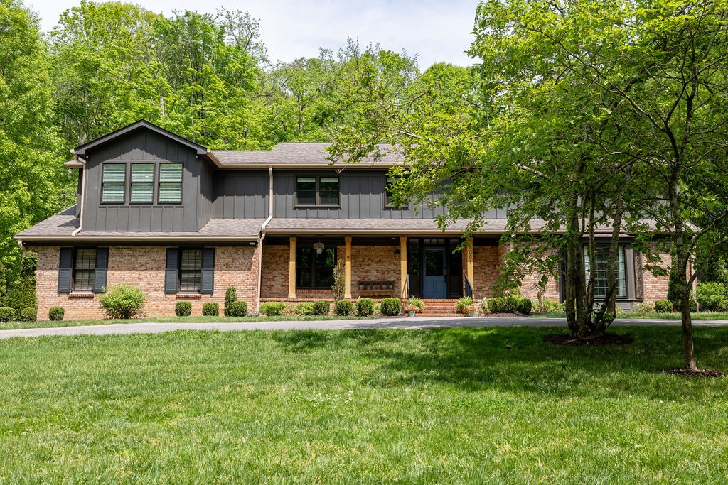 6001 Andover Drive Nashville TN 37215
