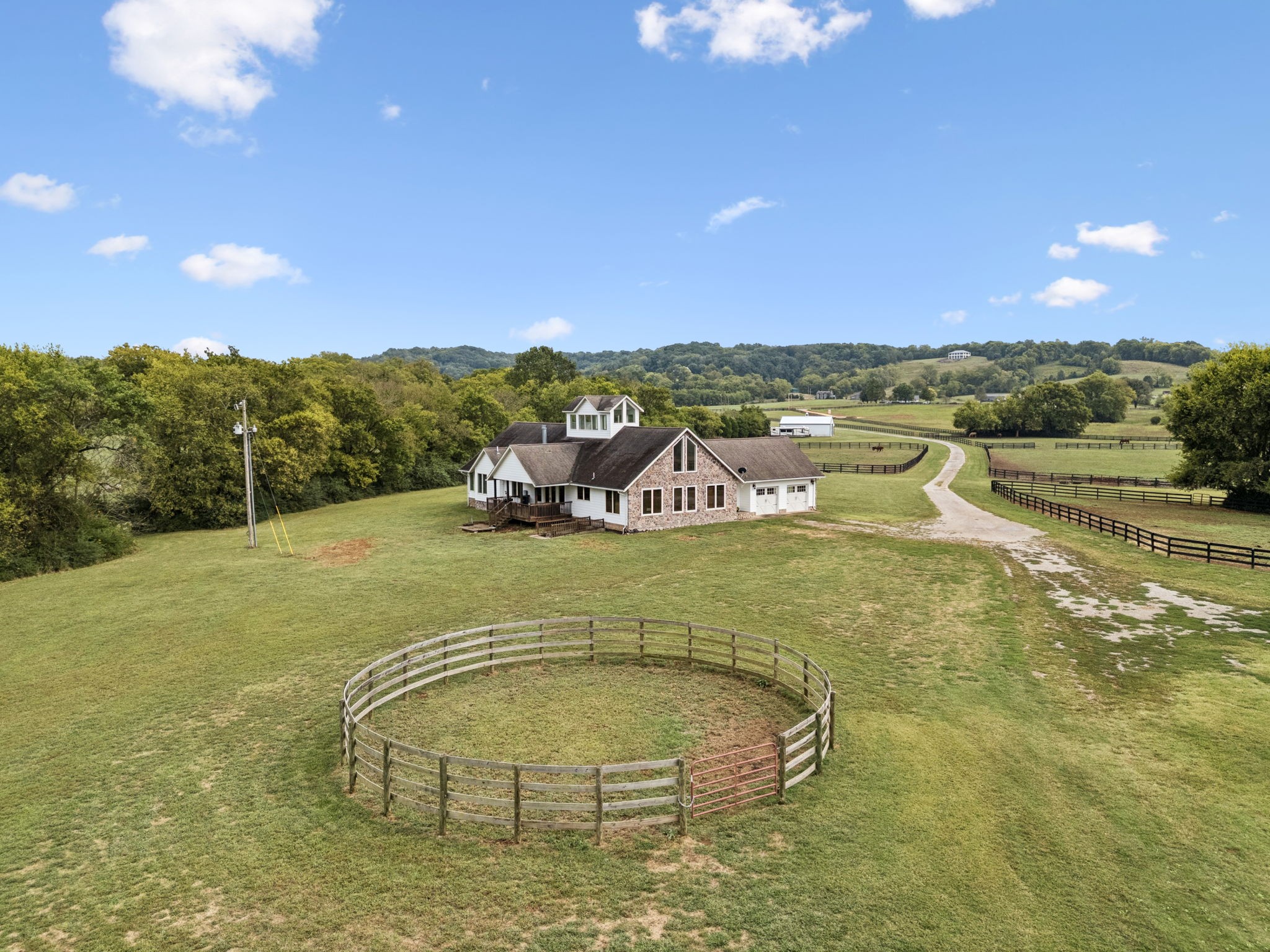 4376 Trousdale Lane Columbia TN 38401