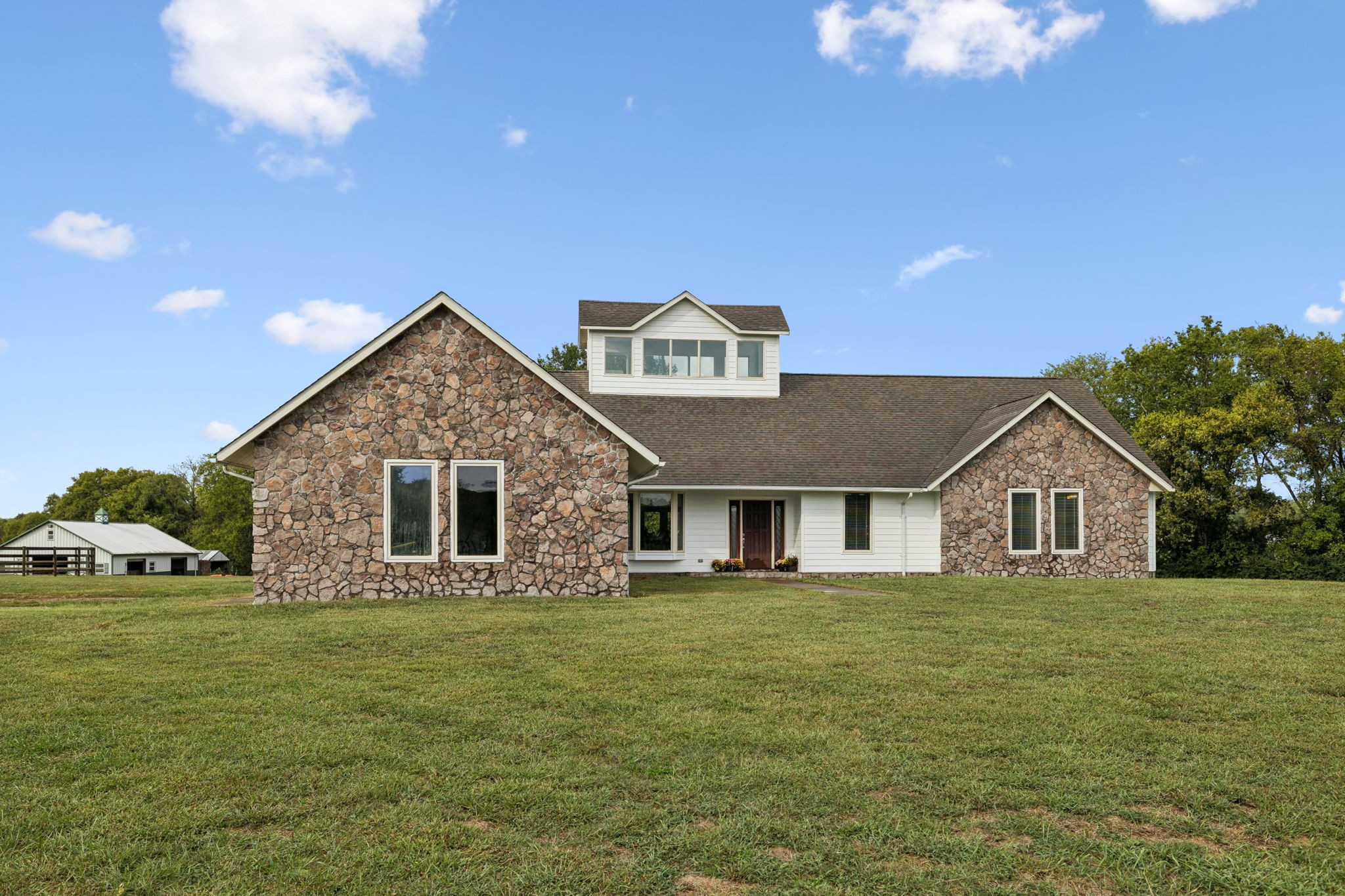 4376 Trousdale Lane Columbia TN 38401