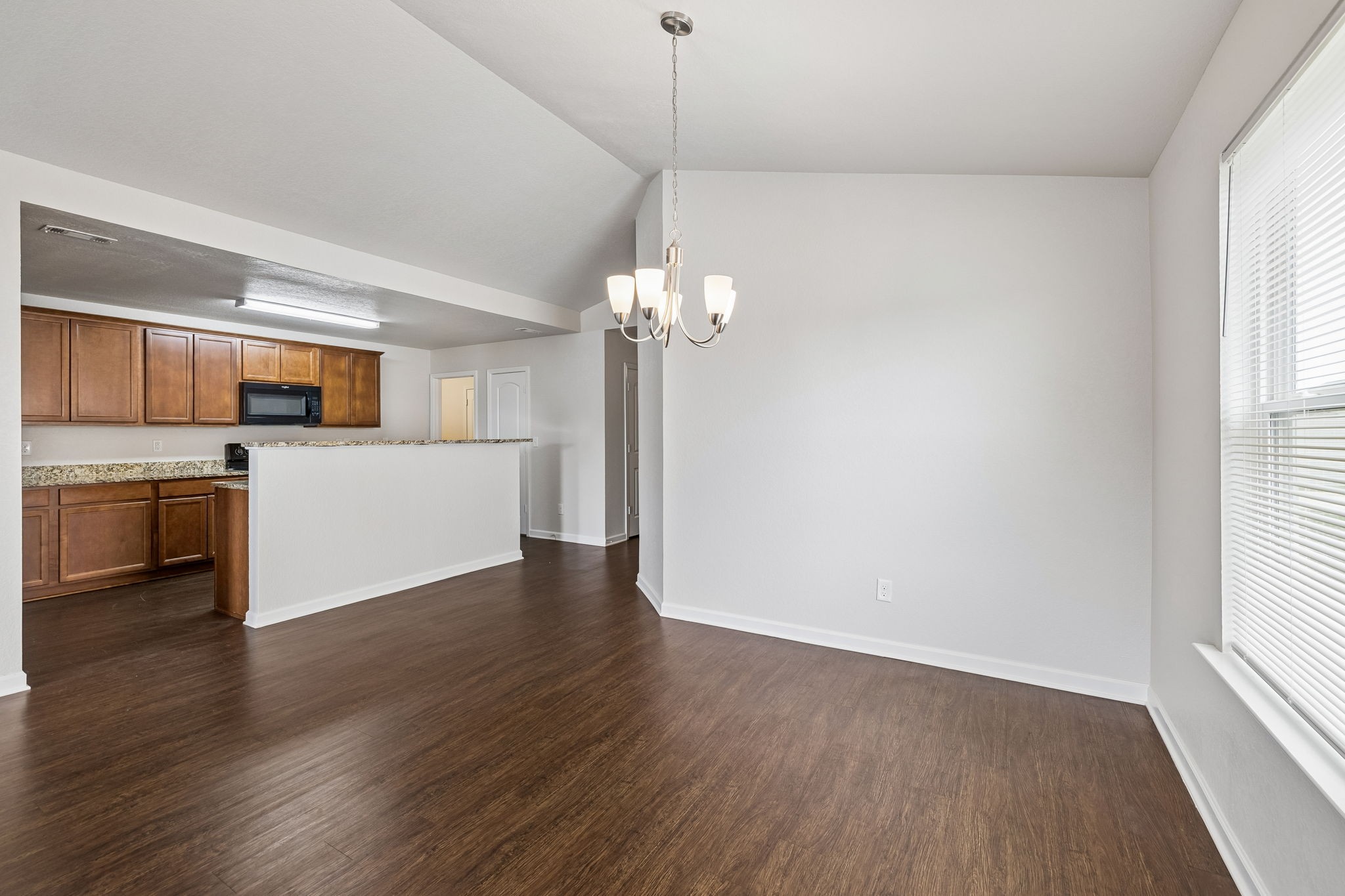 2702 Swarm Court Columbia TN 38401