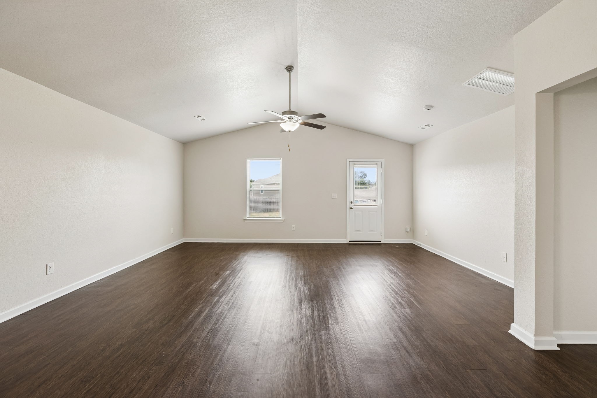 2702 Swarm Court Columbia TN 38401