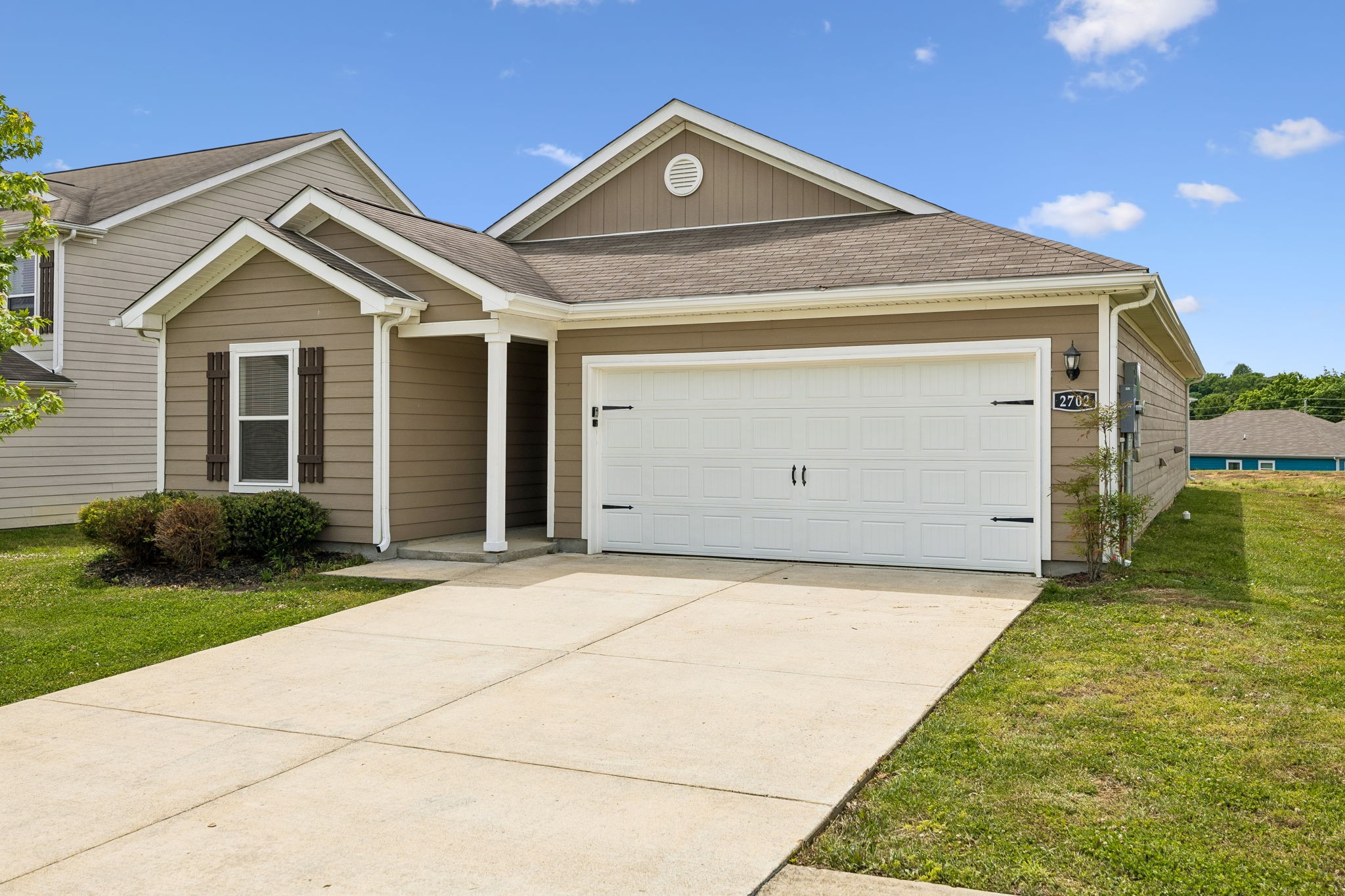 2702 Swarm Court Columbia TN 38401