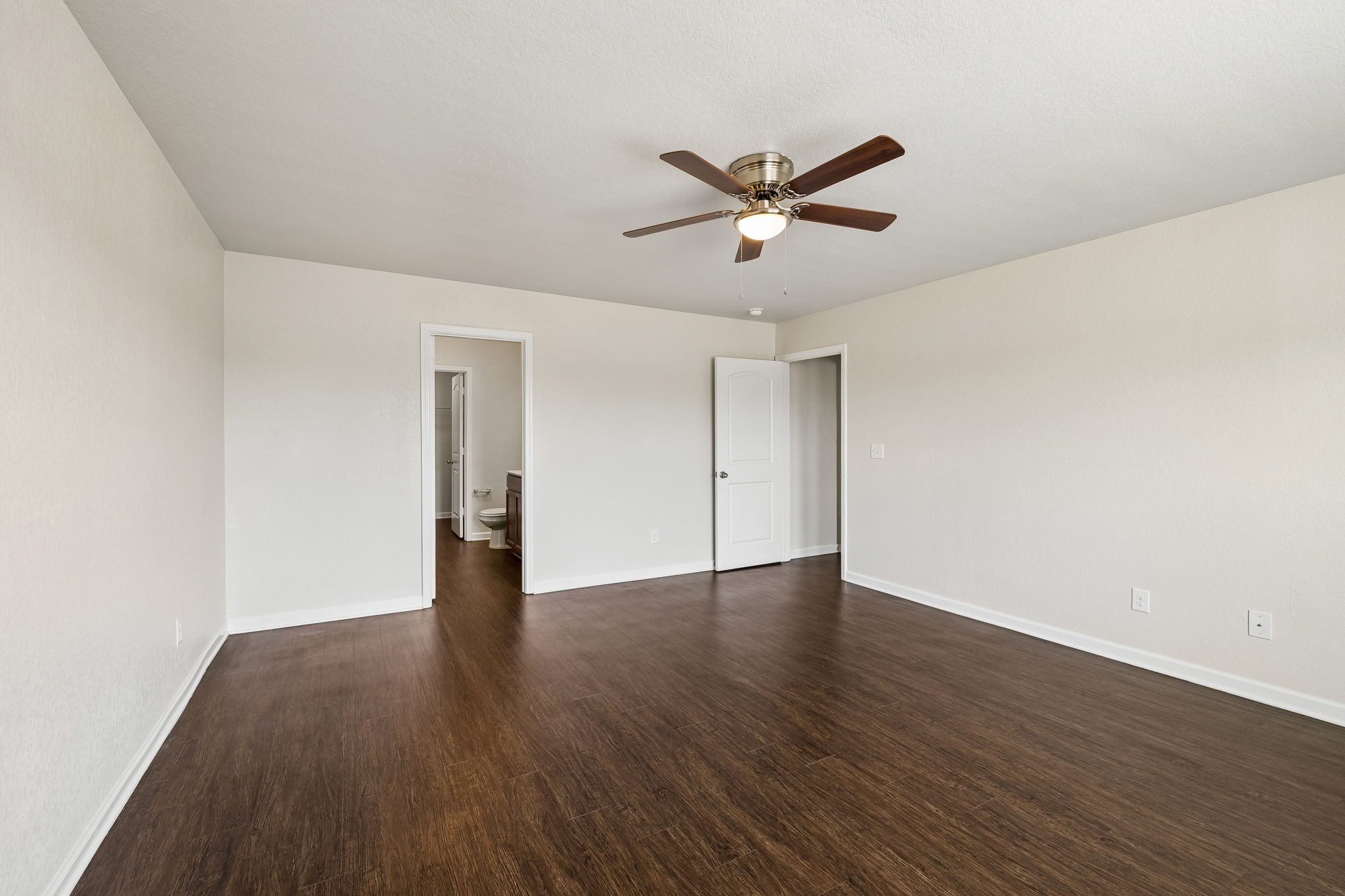 2702 Swarm Court Columbia TN 38401