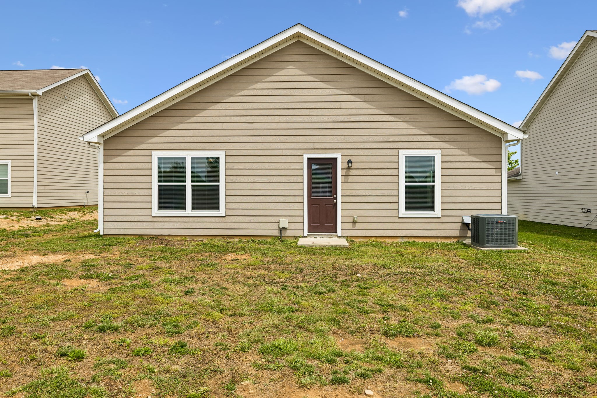 2702 Swarm Court Columbia TN 38401