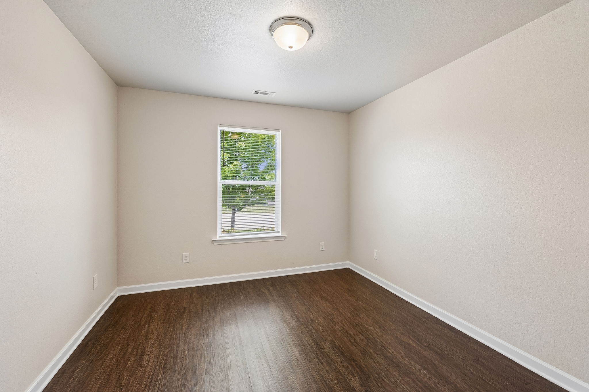 2702 Swarm Court Columbia TN 38401