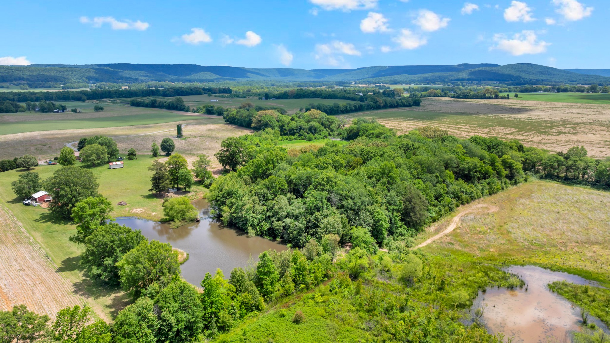 235 Breezy Knoll Lane Morrison TN 37357