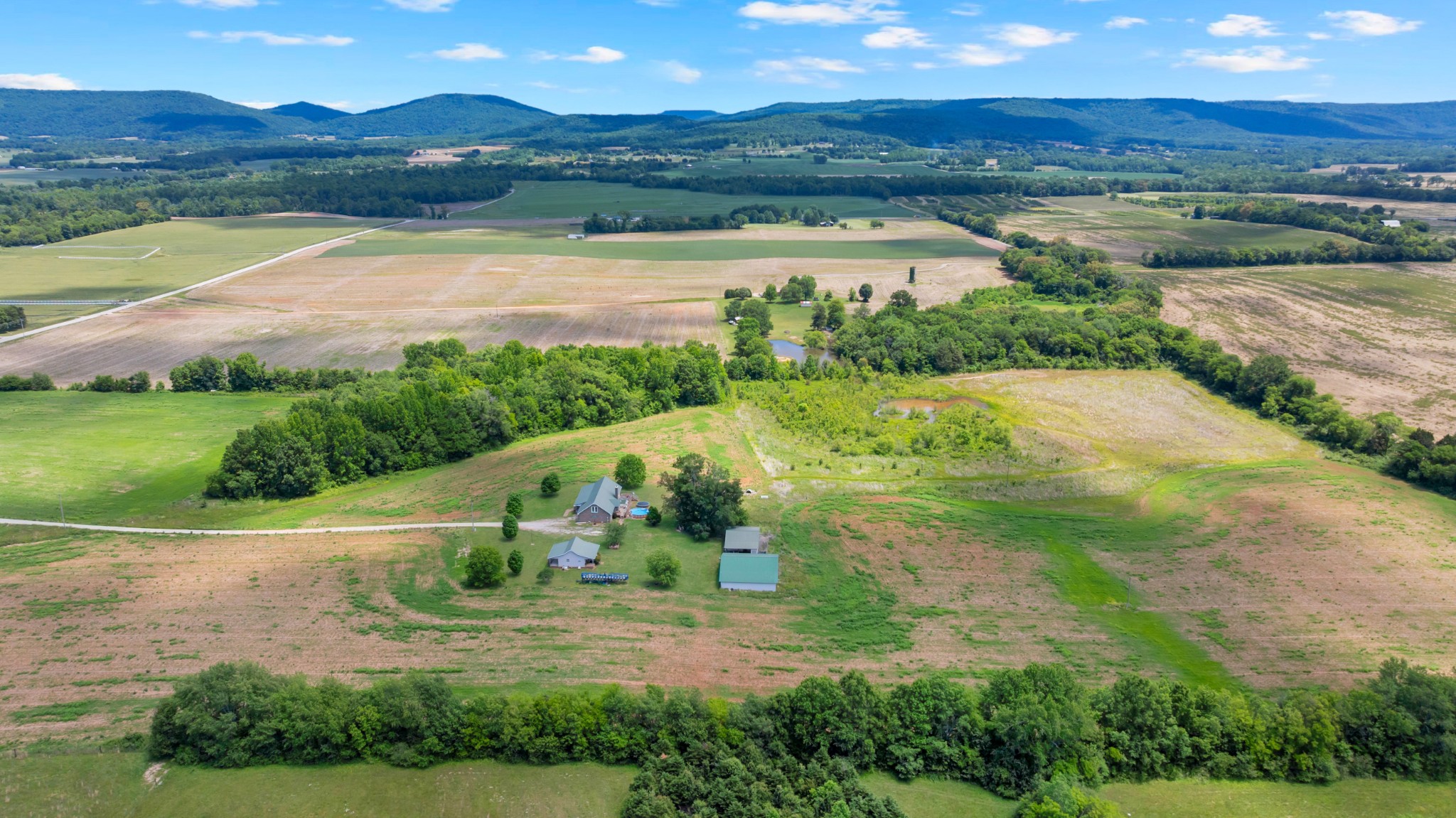 235 Breezy Knoll Lane Morrison TN 37357