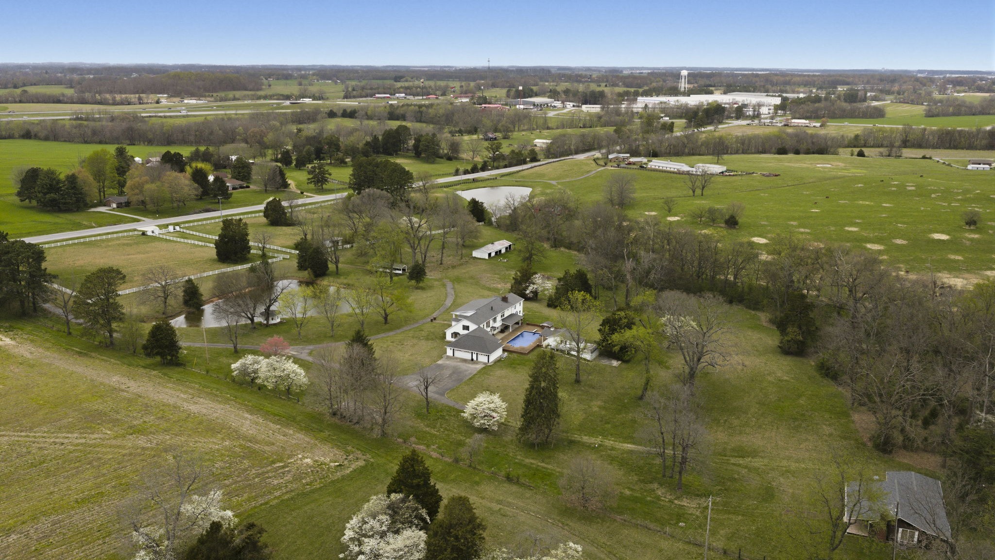 5300 Highway 31, W Portland TN 37148