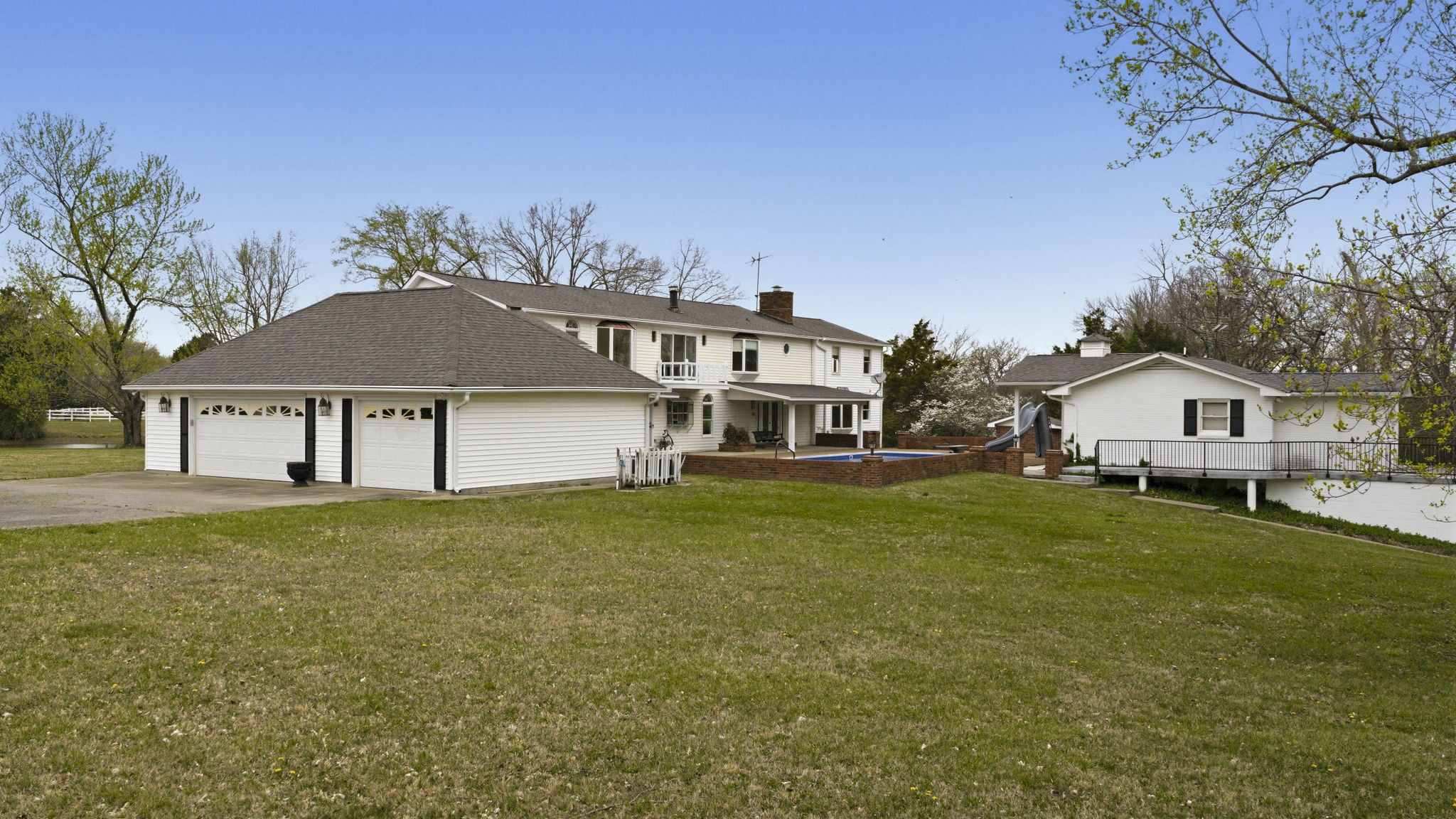 5300 Highway 31, W Portland TN 37148