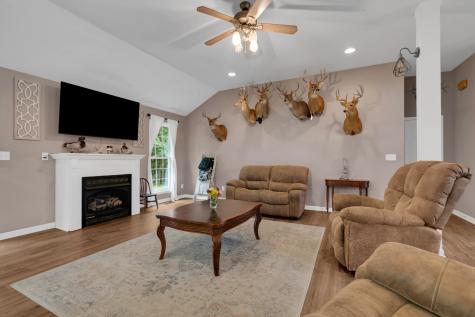 71 Larkspur Court Tullahoma TN 37388