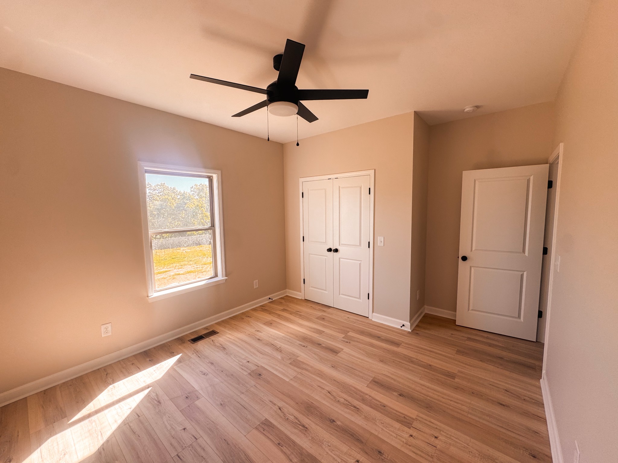 346 Hawkins Road Westmoreland TN 37186