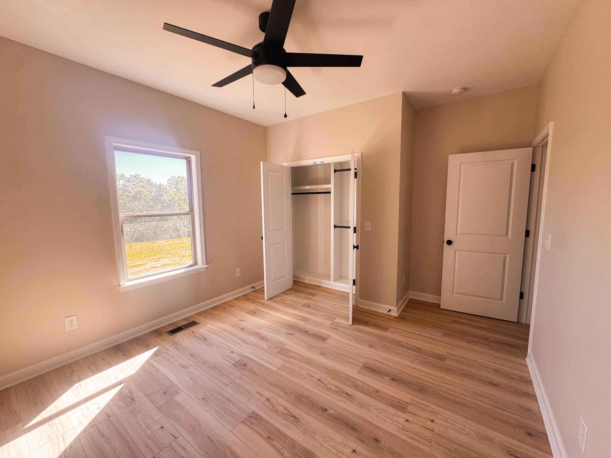 346 Hawkins Road Westmoreland TN 37186