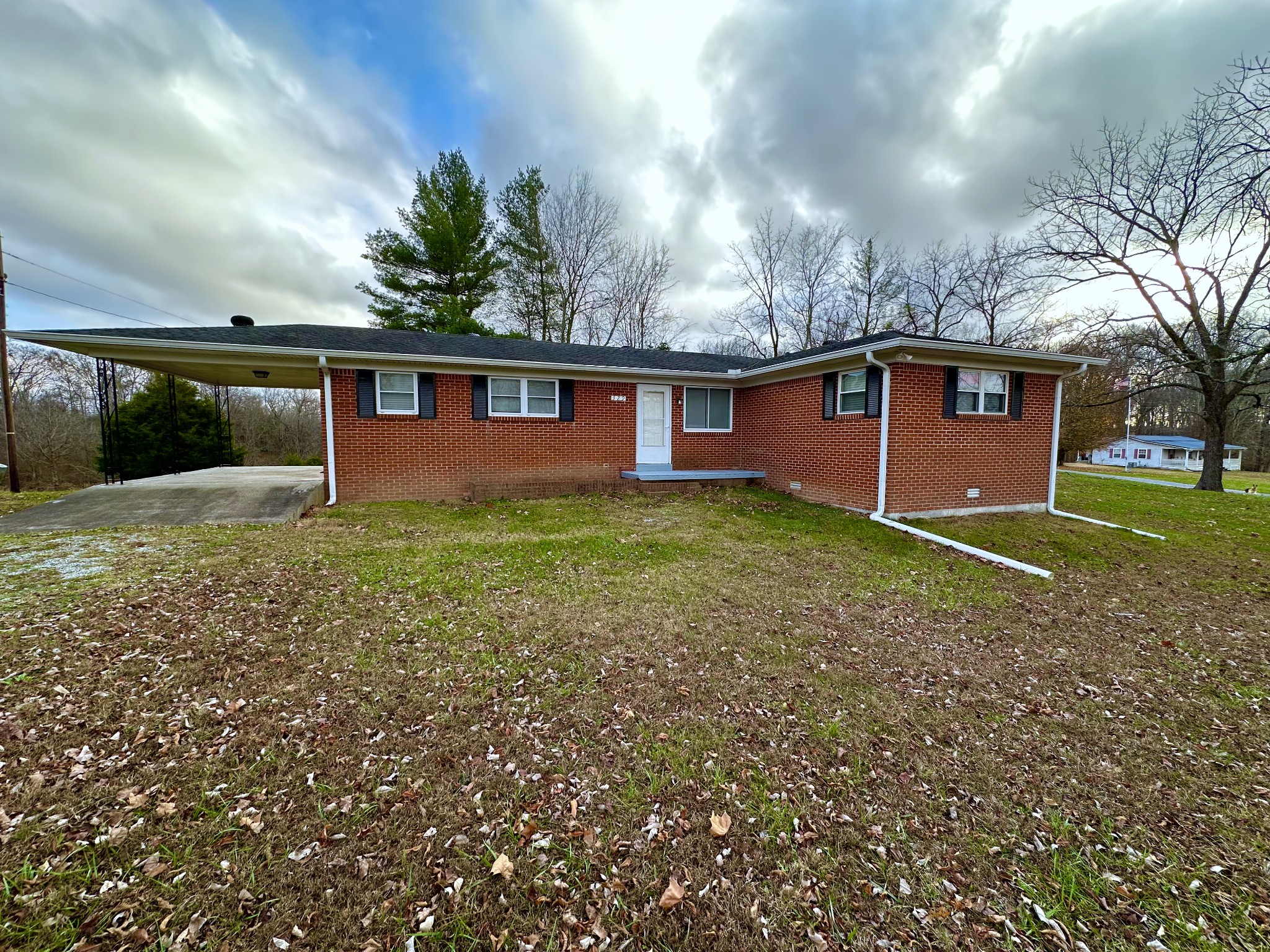 329 Poplar Drive Red Boiling Springs TN 37150
