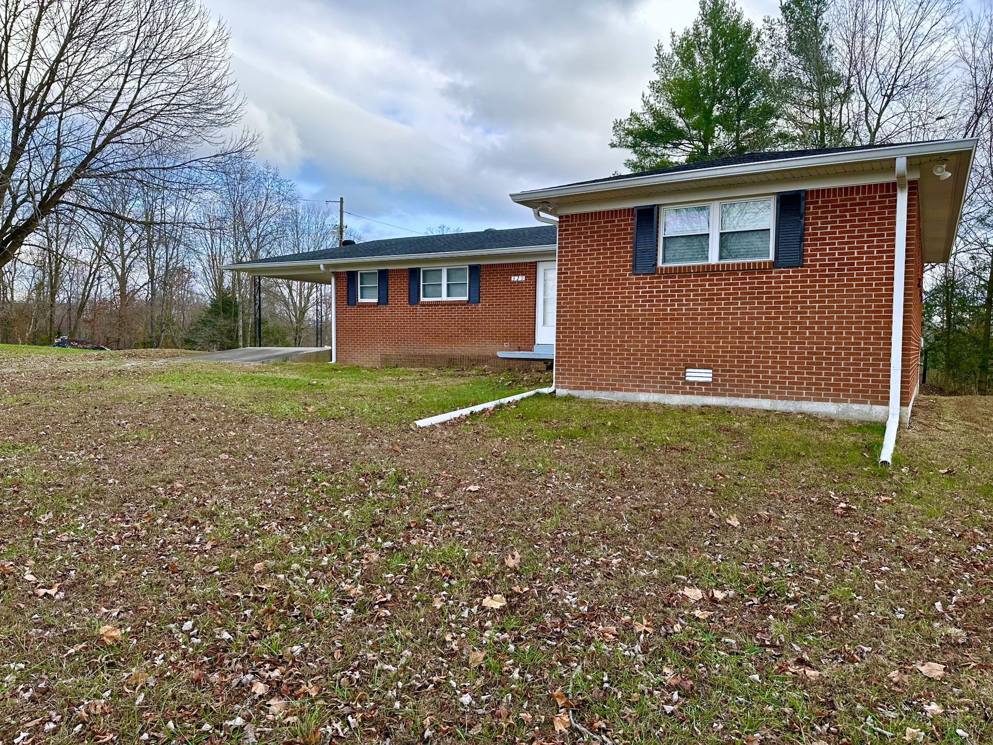 329 Poplar Drive Red Boiling Springs TN 37150
