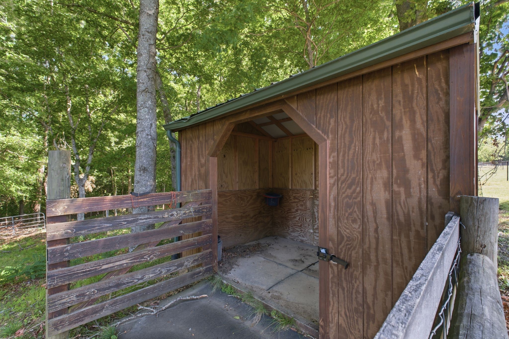 1732 Cedar Creek Road Vanleer TN 37181