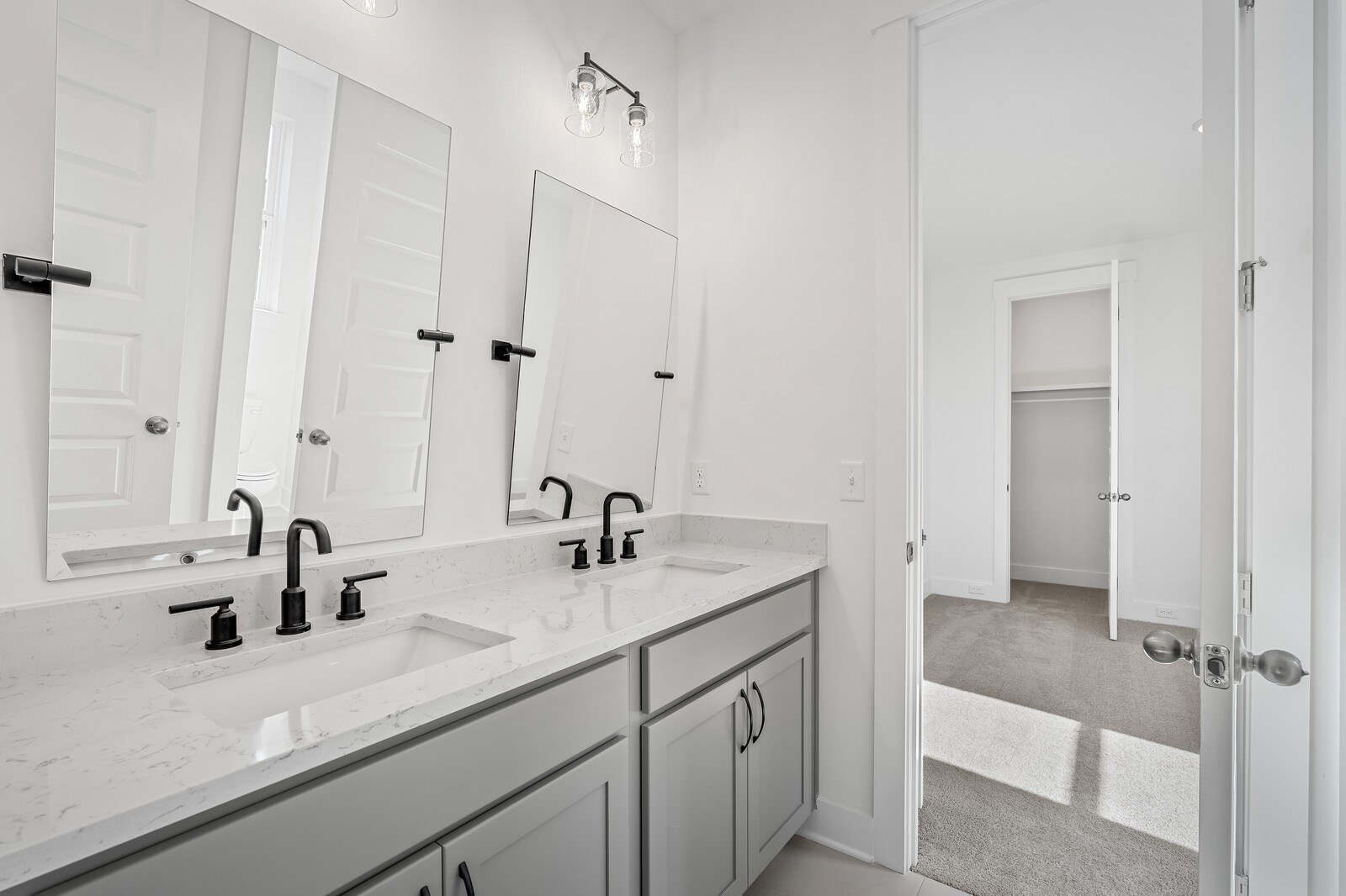 2921 Kapia Mera Court Murfreesboro TN 37129
