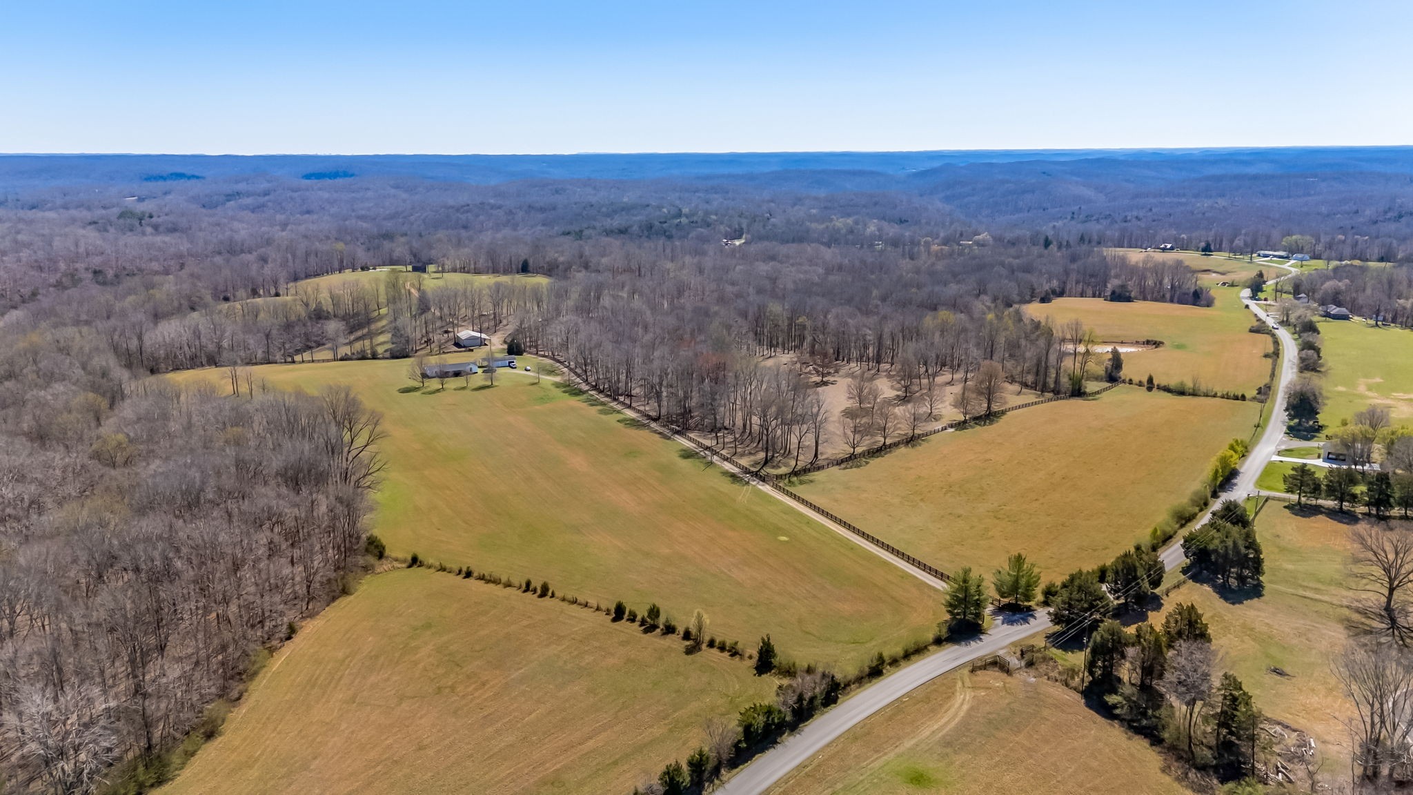 801 Collier Bend Road Charlotte TN 37036