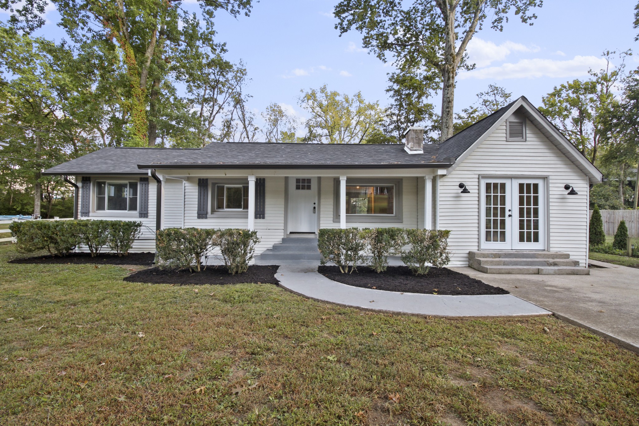 5919 Old Harding Pike Nashville TN 37205
