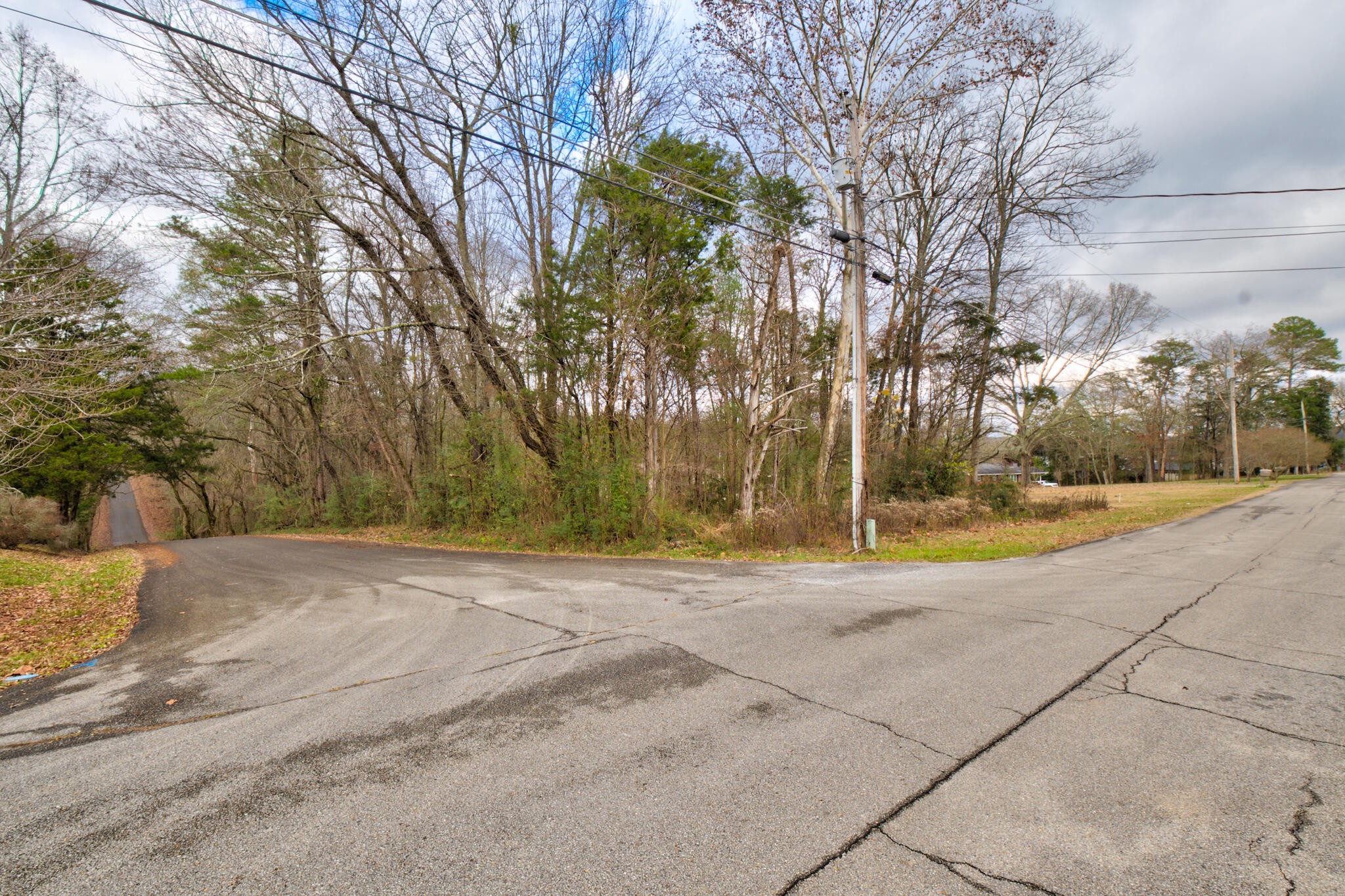 242013410 N Shore Acres & Lisa Lane Road Soddy Daisy TN 37379