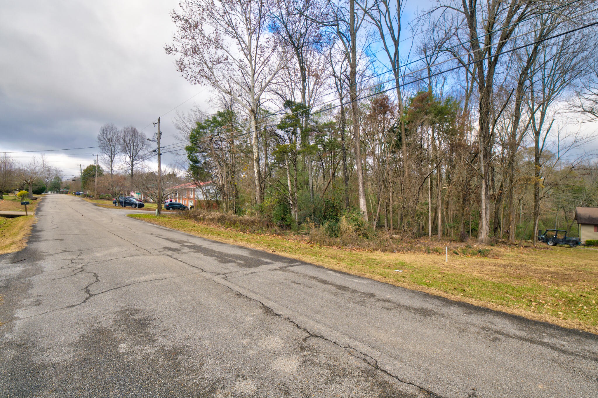 242013410 N Shore Acres & Lisa Lane Road Soddy Daisy TN 37379