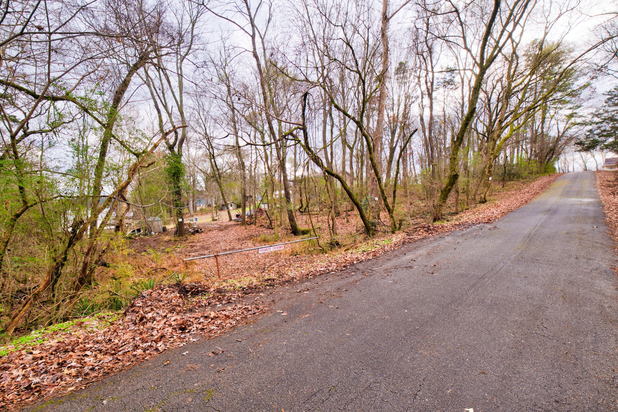 242013410 N Shore Acres & Lisa Lane Road Soddy Daisy TN 37379